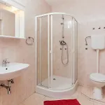 Celenca Guest house