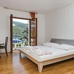 Celenca Pensión Mokošica