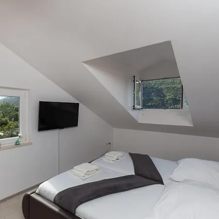 Celenca Πανσιόν Mokošica