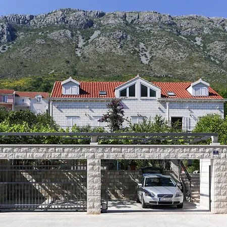 Celenca 3* Mokošica