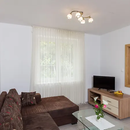 Celenca Πανσιόν Mokošica