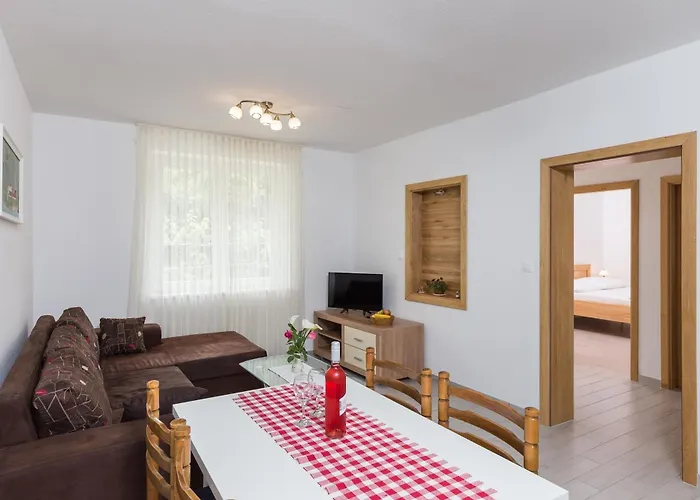 Celenca 3* Mokošica