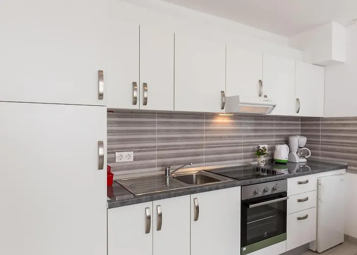 Celenca 3* Mokošica