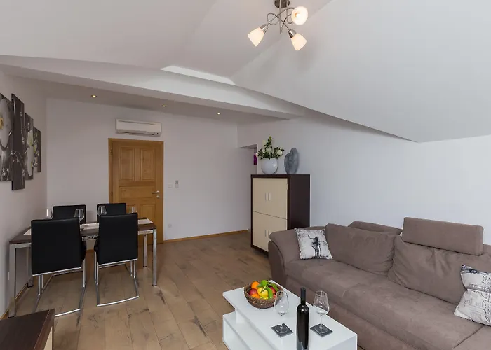 Celenca Affittacamere 3*