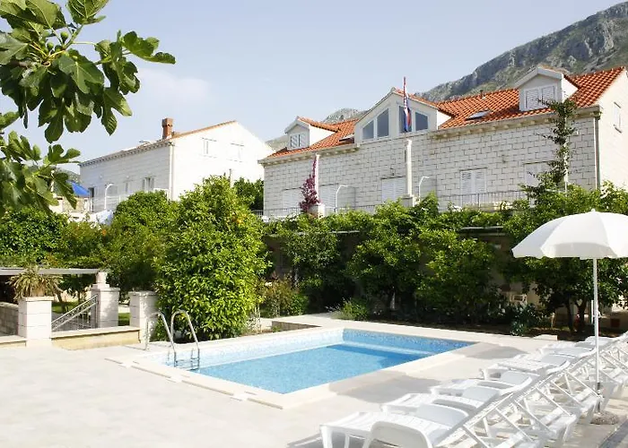 Celenca Affittacamere 3*